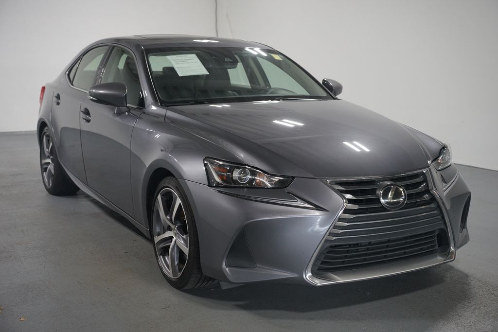 Thumbnail: 2018 Lexus IS - 3
