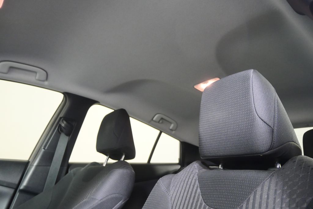 Thumbnail: 2017 Toyota Prius - 11