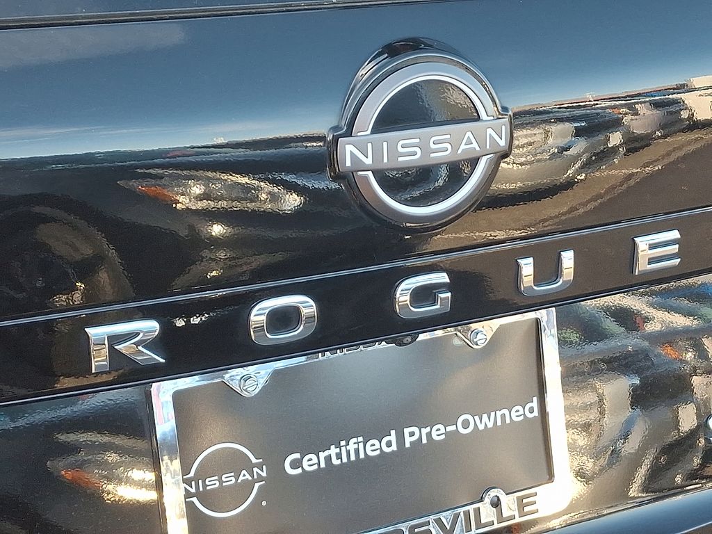 Thumbnail: 2023 Nissan Rogue - 32