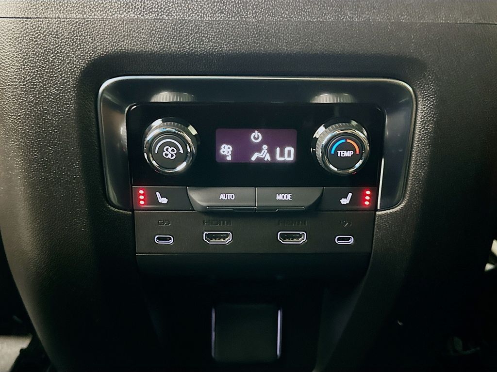 Thumbnail: 2025 Chevrolet Tahoe - 27