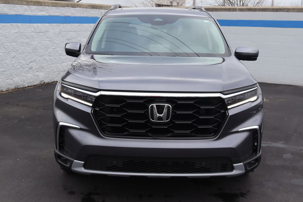 2025 Honda Pilot Touring 8