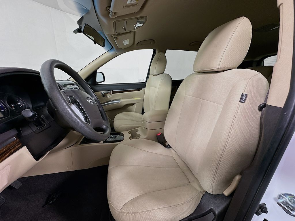 Thumbnail: 2012 Hyundai Santa Fe - 19