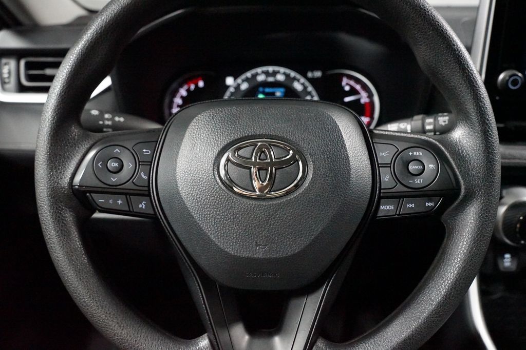Thumbnail: 2025 Toyota RAV4 - 12