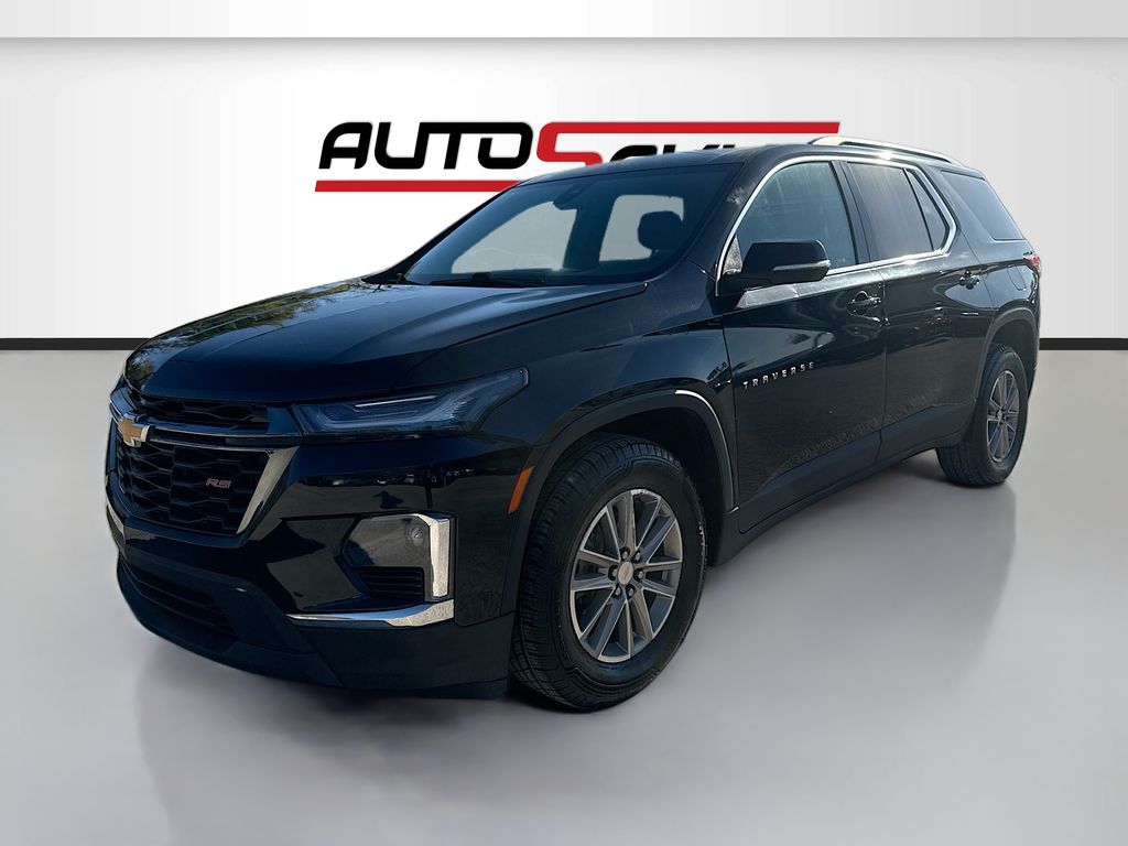 2023 Chevrolet Traverse LT Leather - 2
