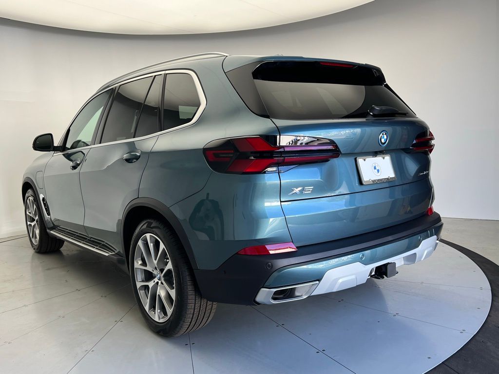 Thumbnail: 2026 BMW X5 - 4