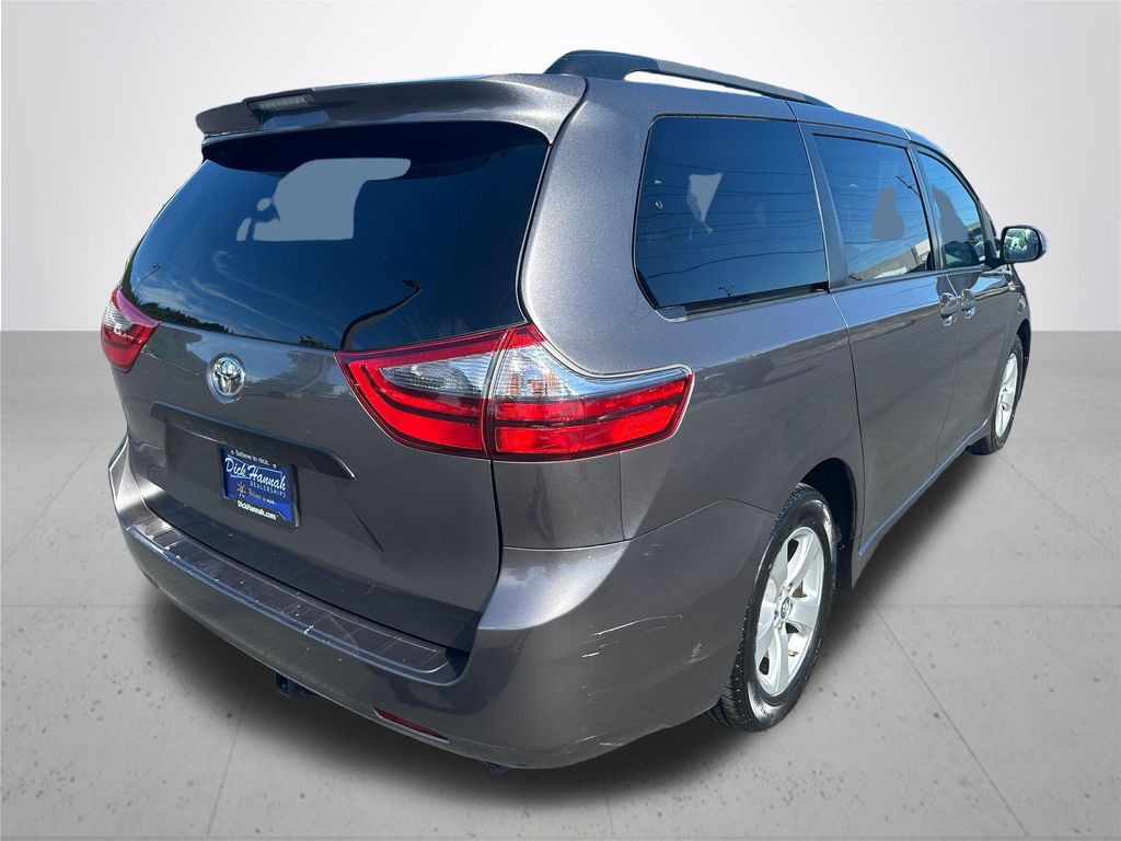 2020 Toyota Sienna L