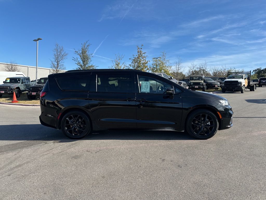 Used Car 2025 Chrysler Pacifica  Limited For Sale Under $40,000 In Austin, Texas