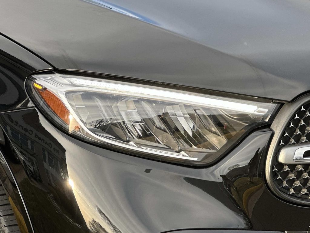 Thumbnail: 2024 Mercedes-Benz GLC - 5