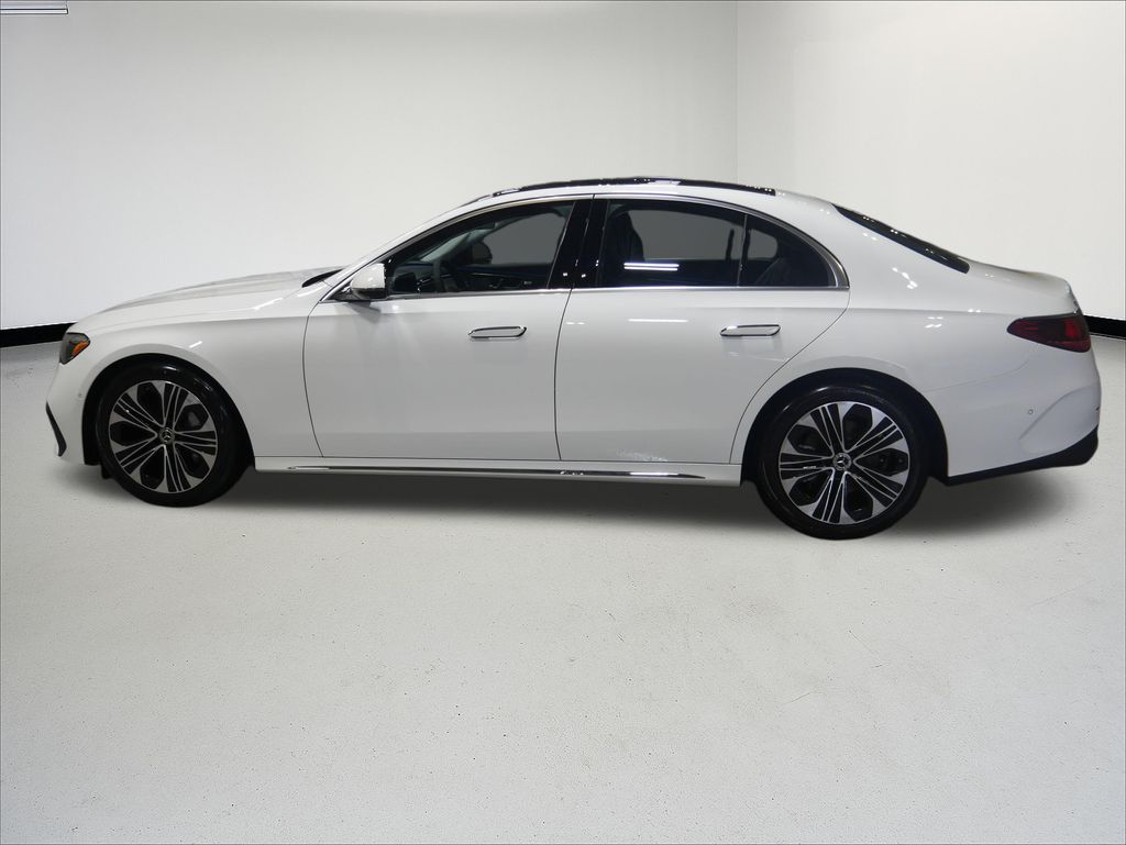 Thumbnail: 2026 Mercedes-Benz E-Class - 2