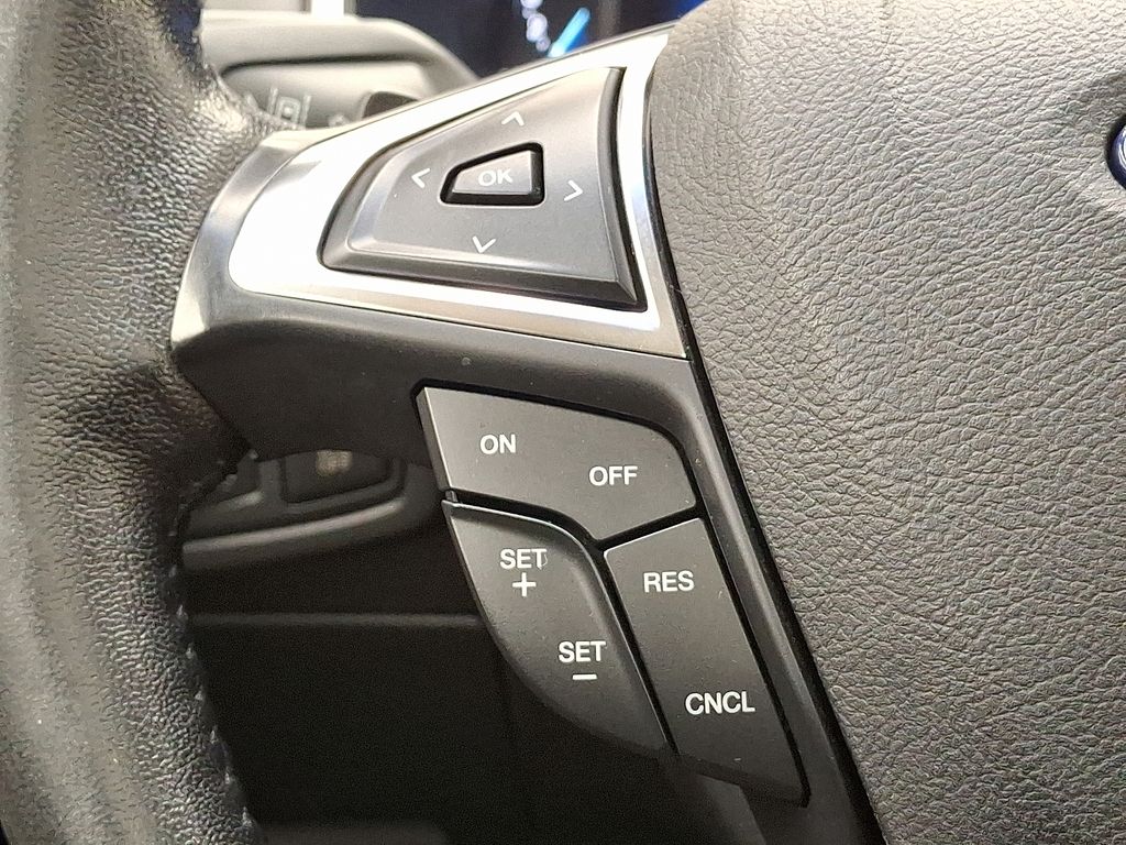 Thumbnail: 2019 Ford Edge - 23