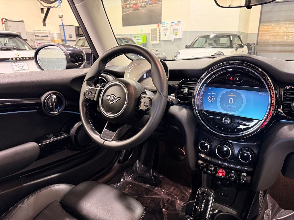 Thumbnail: 2023 MINI Cooper - 25