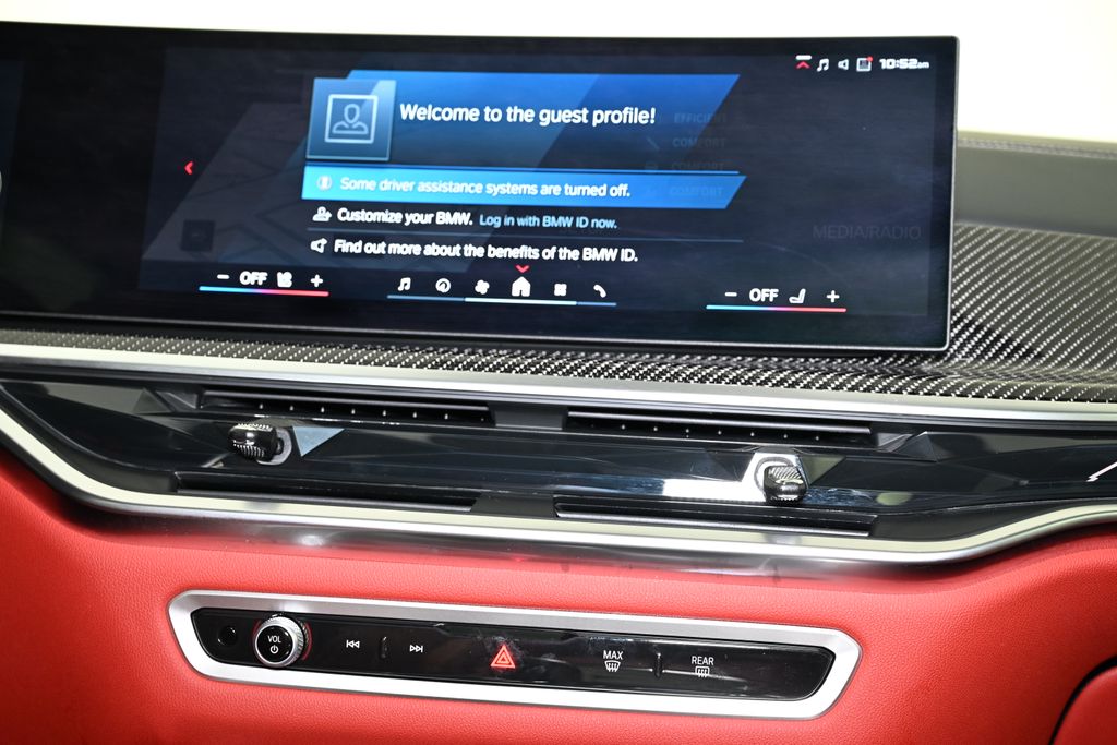 Thumbnail: 2025 BMW X6 - 19