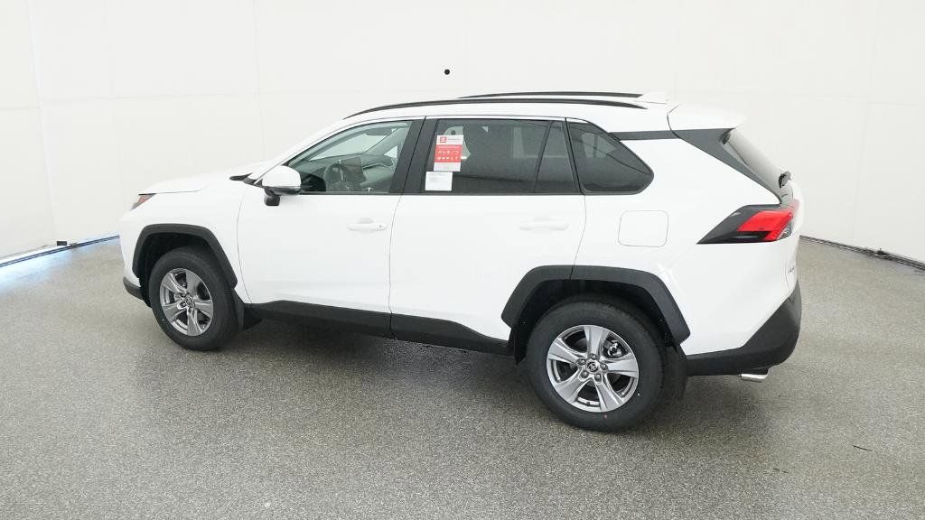 Thumbnail: 2025 Toyota RAV4 - 32