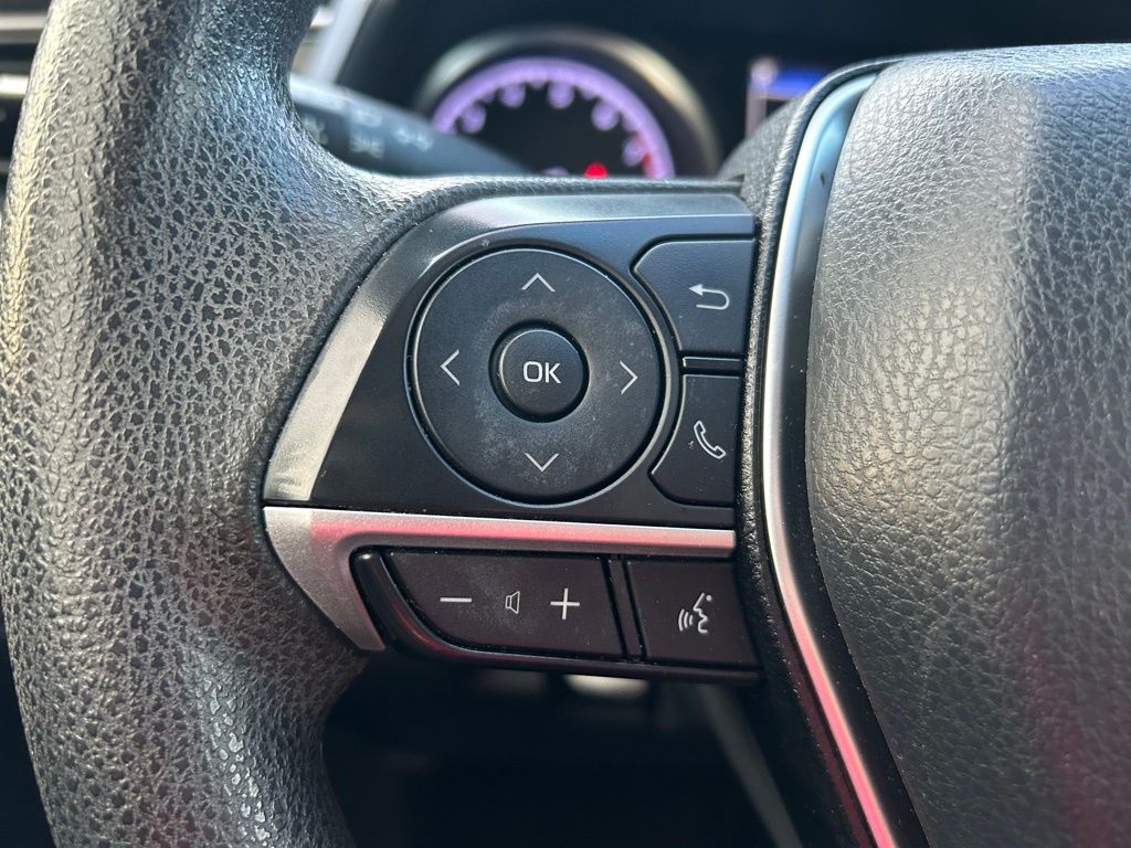 Thumbnail: 2021 Toyota Camry - 20