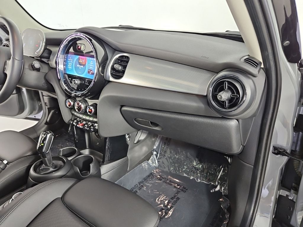 Thumbnail: 2023 MINI Cooper - 14