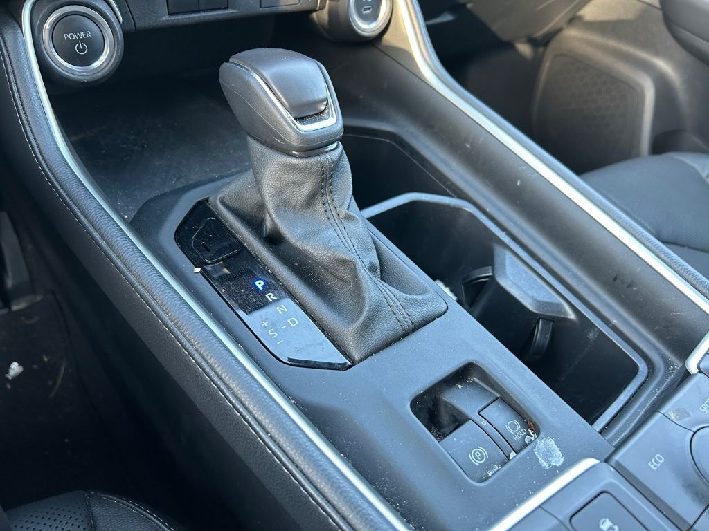 2024 Toyota Grand Highlander Limited 28