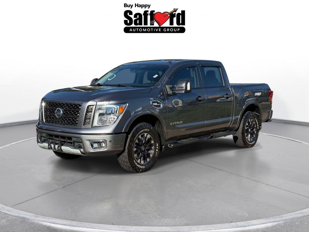  2017 Nissan Titan PRO-4X Crew Cab 4WD   