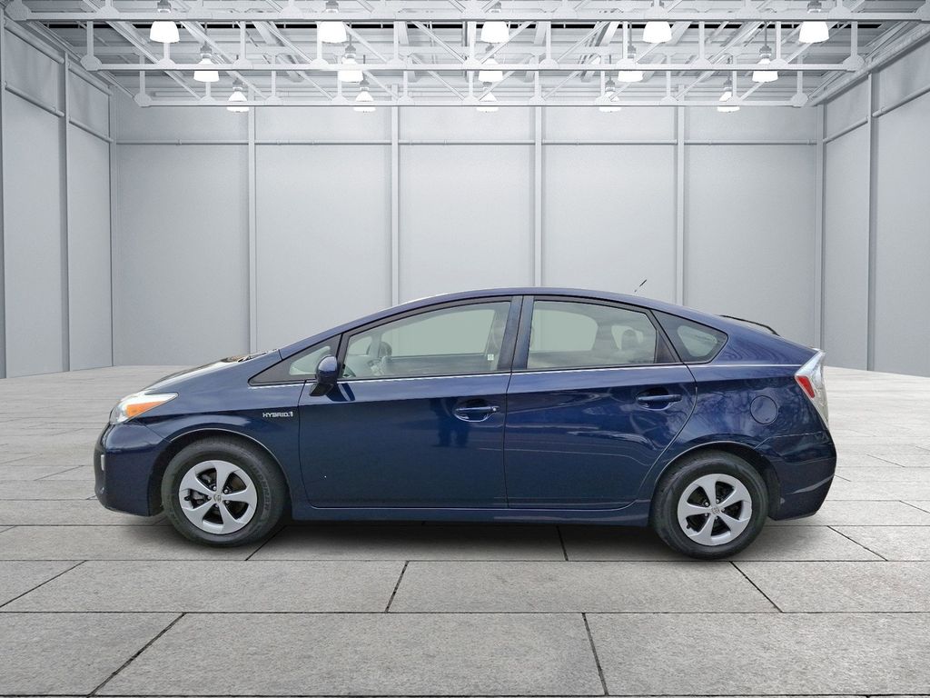 2014 Toyota Prius Two 7