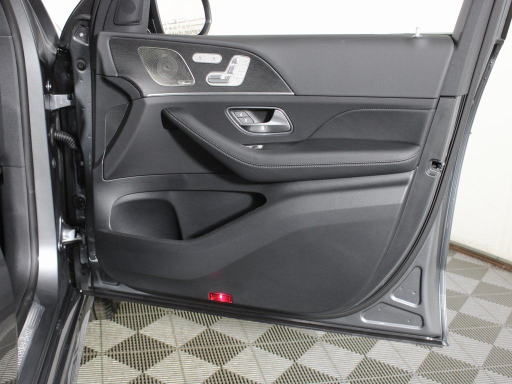 used 2026 Mercedes-Benz GLE car, priced at $69,420