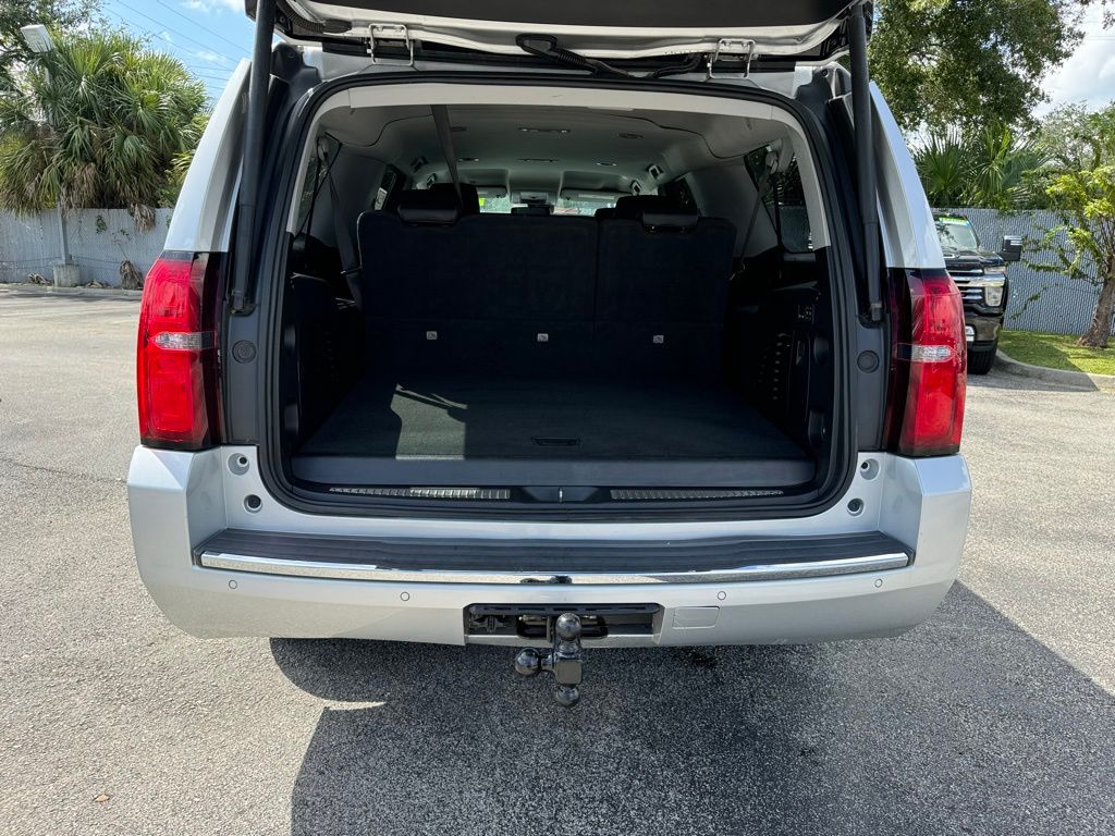 2020 Chevrolet Suburban Premier 12