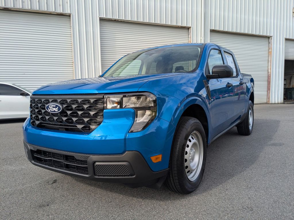 2025 Ford Maverick XL