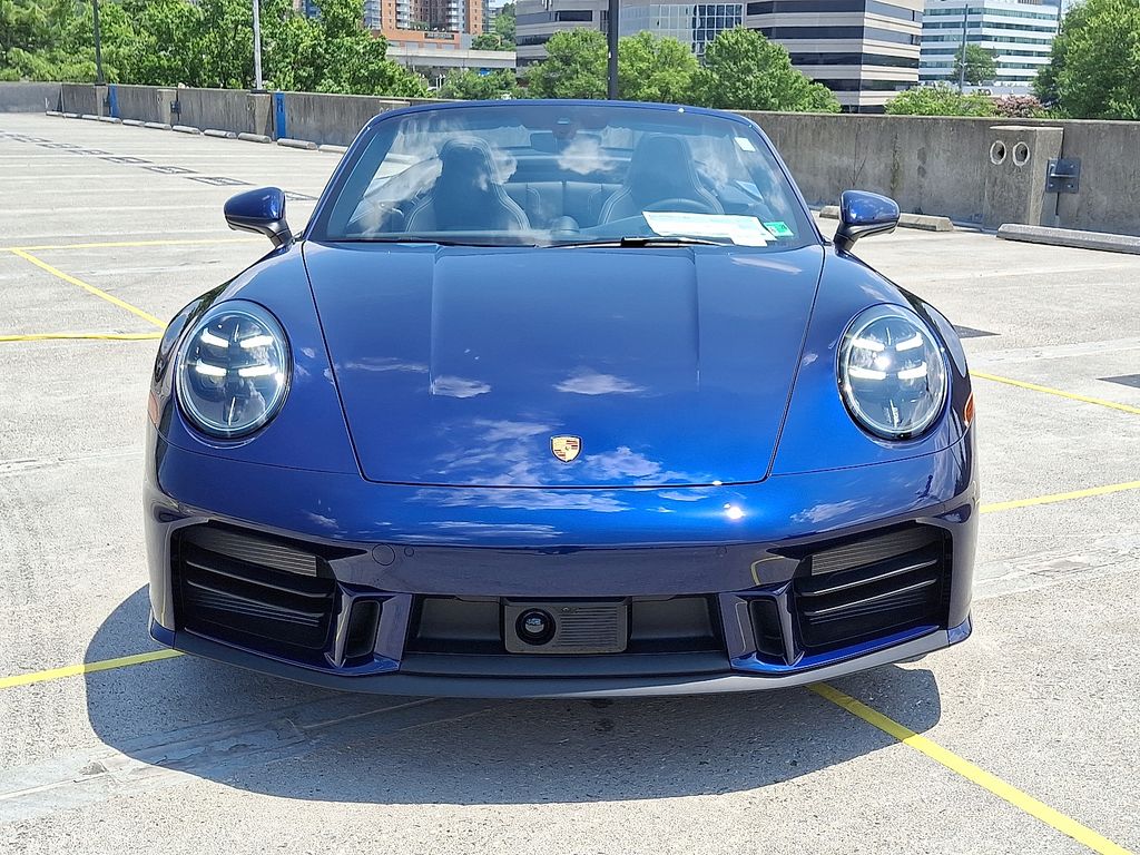 Thumbnail: 2025 Porsche 911 - 6