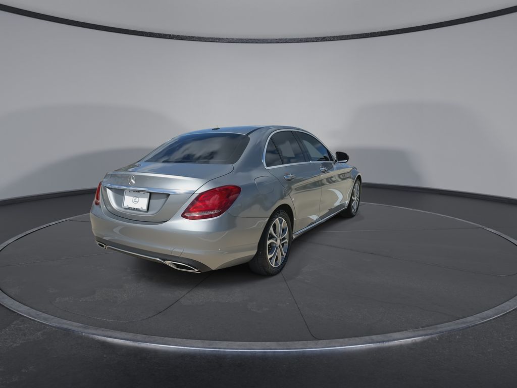 Thumbnail: 2016 Mercedes-Benz C-Class - 8