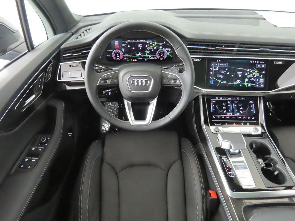 2025 Audi Q7  11