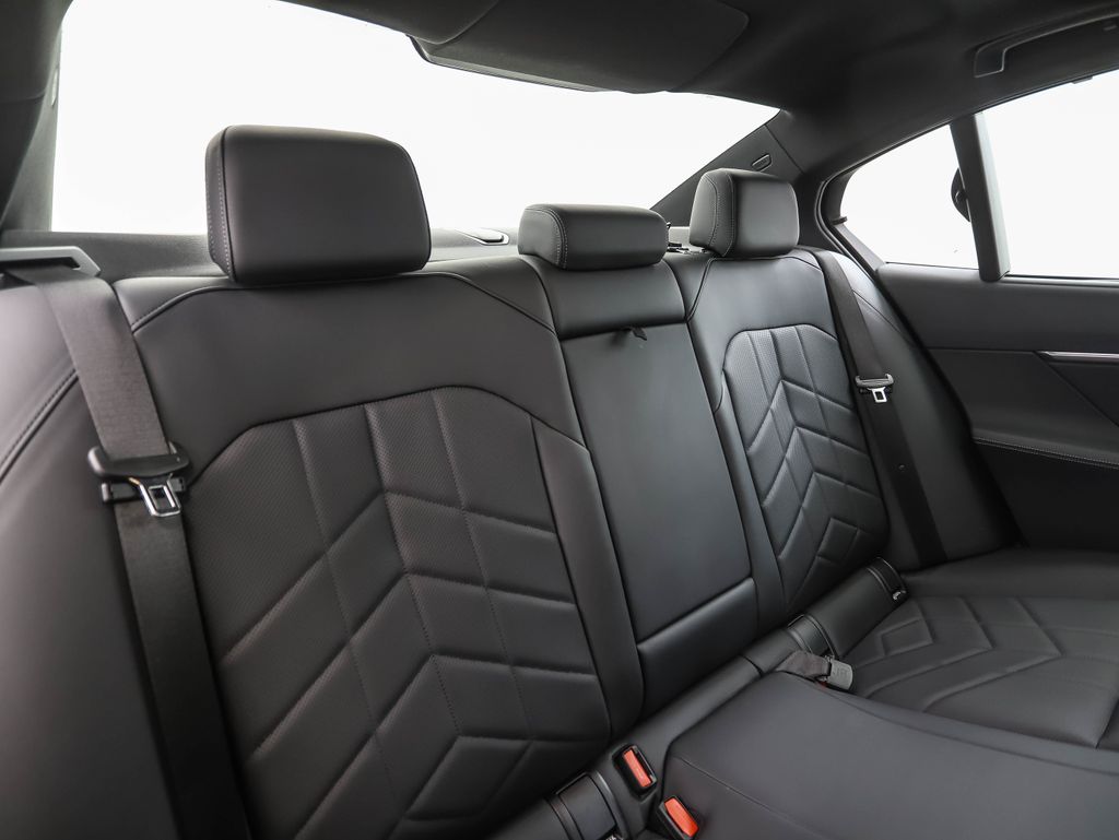 Thumbnail: 2025 BMW i5 - 28