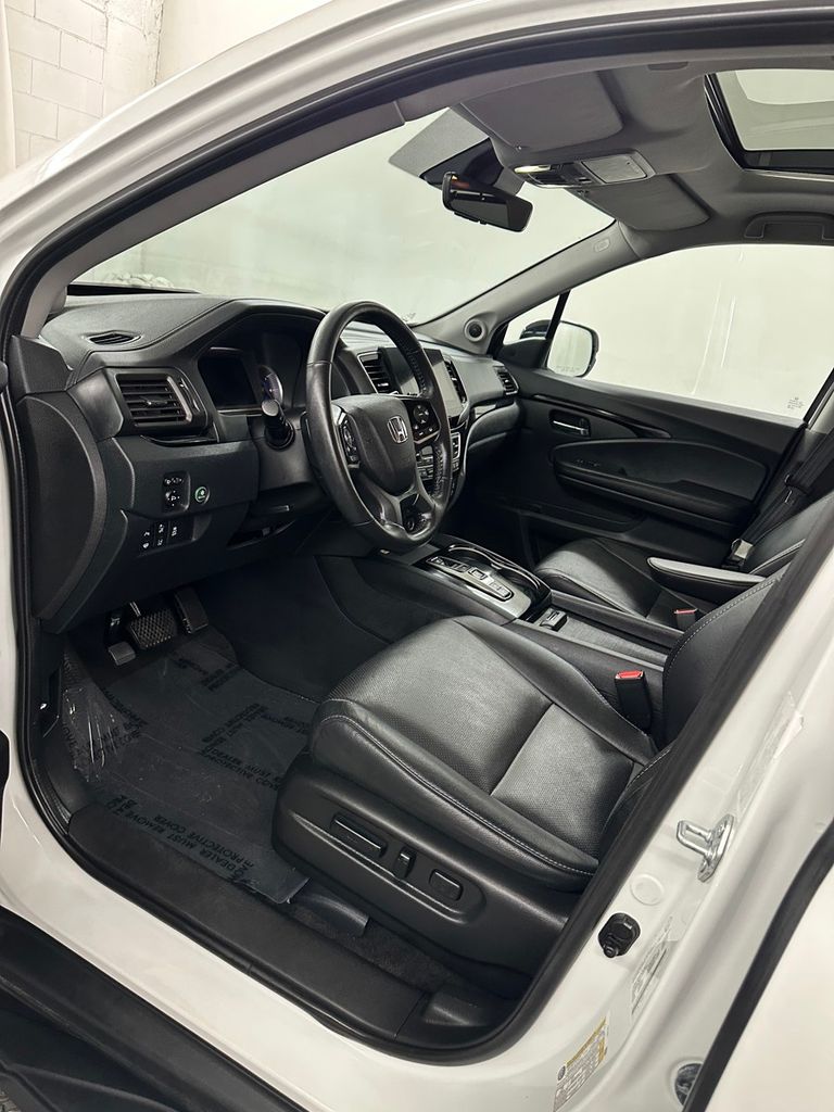 used 2022 Honda Pilot car, priced at $34,985