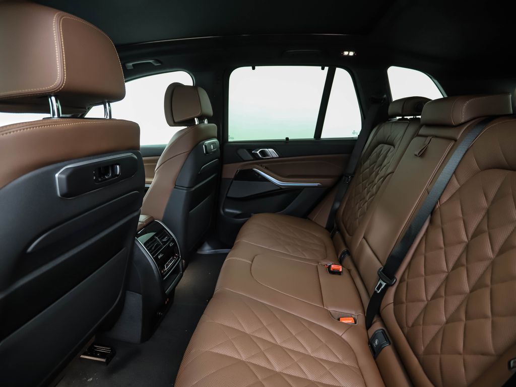 Thumbnail: 2026 BMW X5 - 22