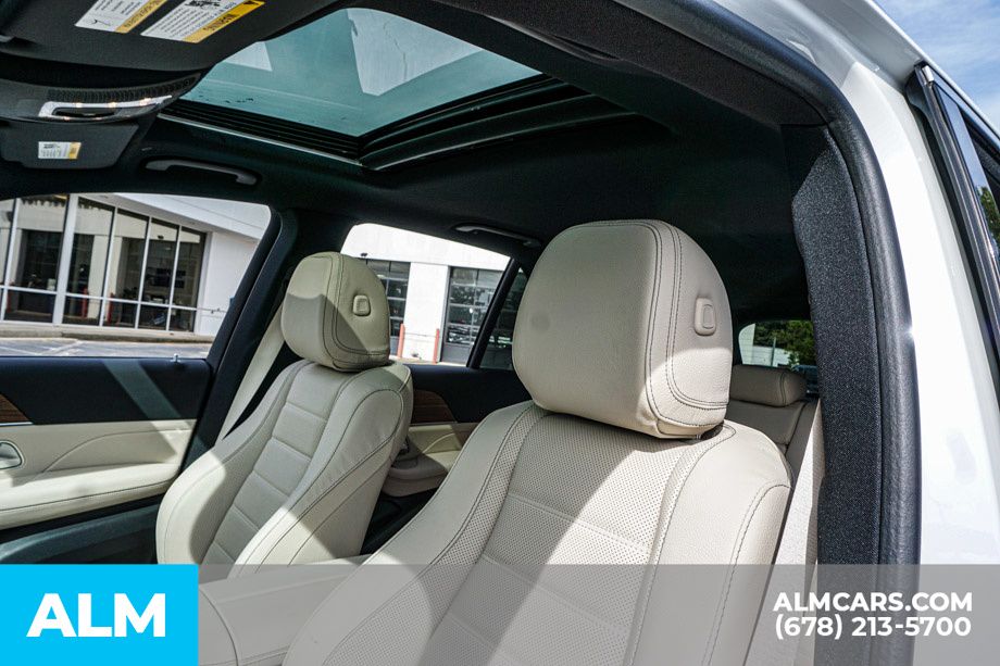 Used 2025 White Mercedes-Benz GLE 580 image 18