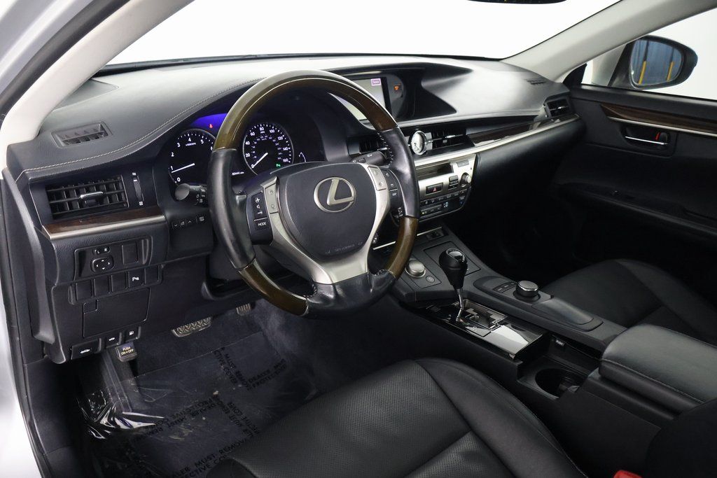 Thumbnail: 2014 Lexus ES - 7