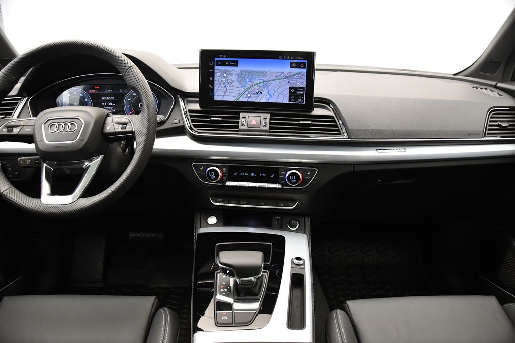Thumbnail: 2025 Audi Q5 - 17