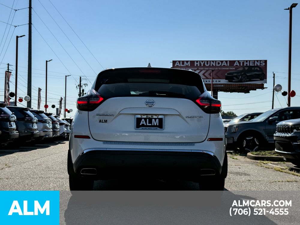 Used 2019 White Nissan Platinum image 5