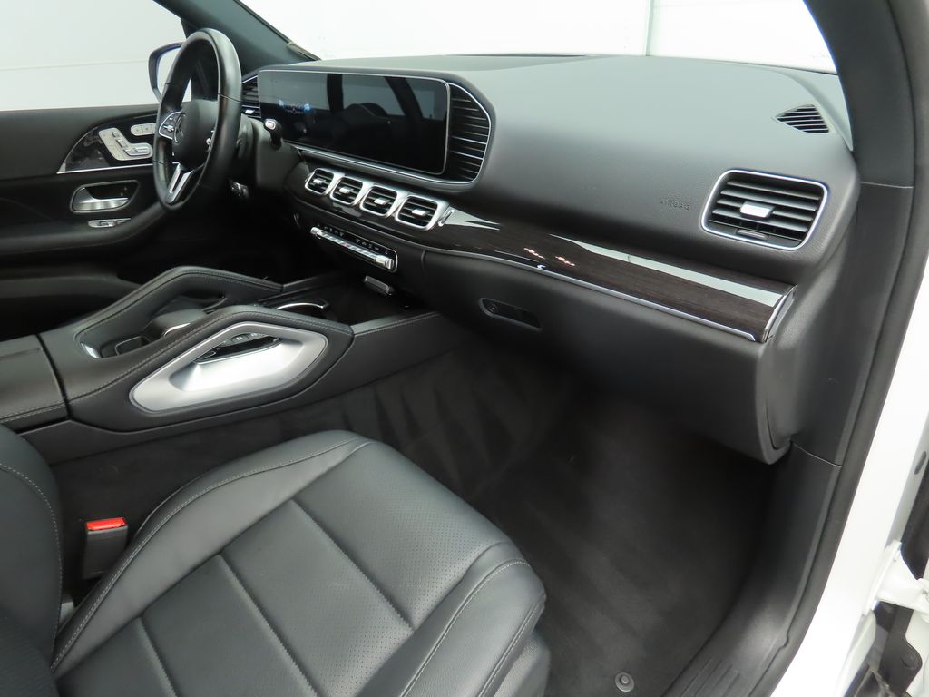 Thumbnail: 2023 Mercedes-Benz GLE - 16