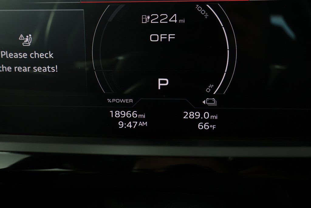 Thumbnail: 2024 Audi Q8 e-tron - 17