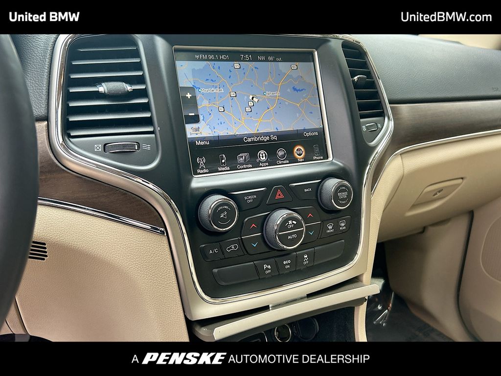 Thumbnail: 2015 Jeep Grand Cherokee - 10