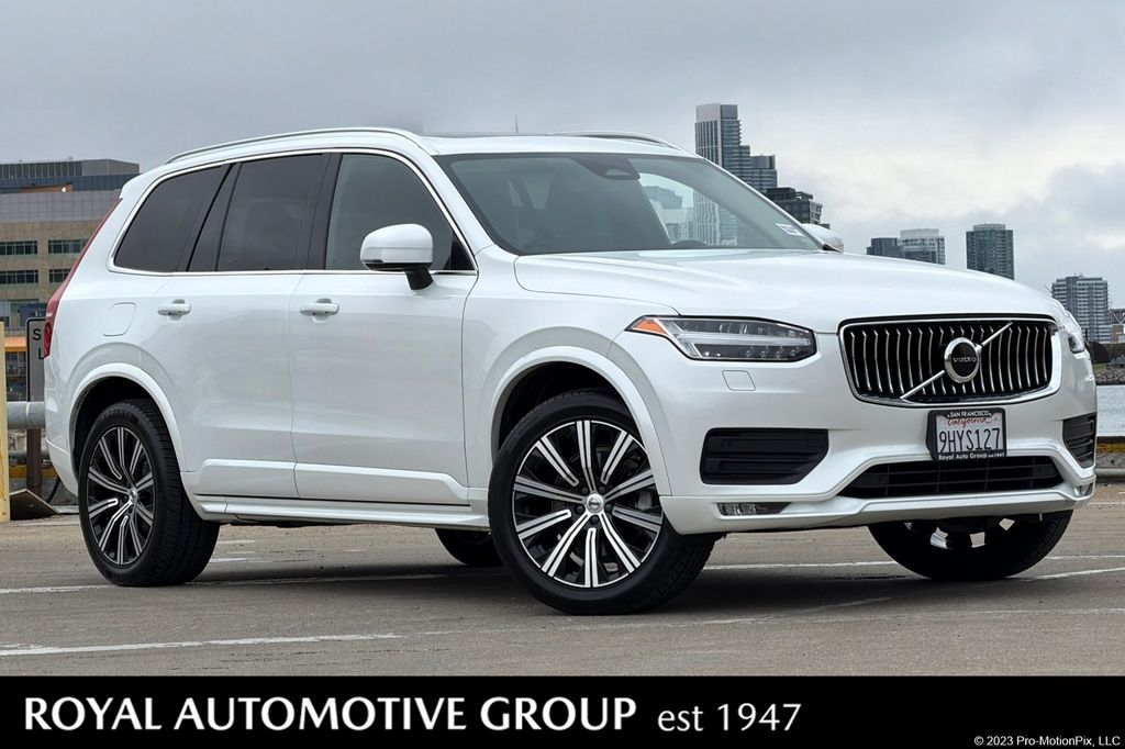  2023 Volvo XC90 B6 Core AWD   