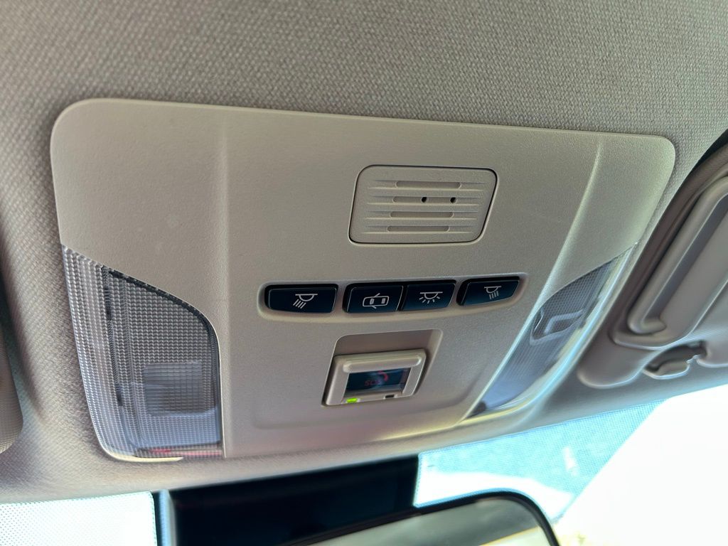 Thumbnail: 2022 Toyota Corolla - 28