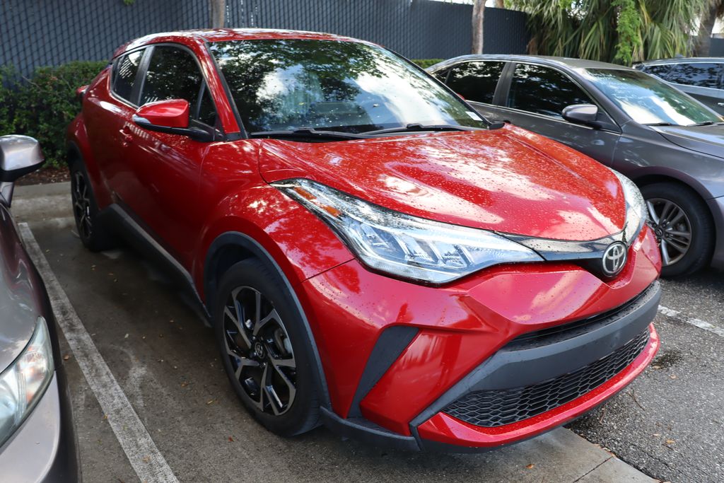 2020 Toyota C-HR XLE 6