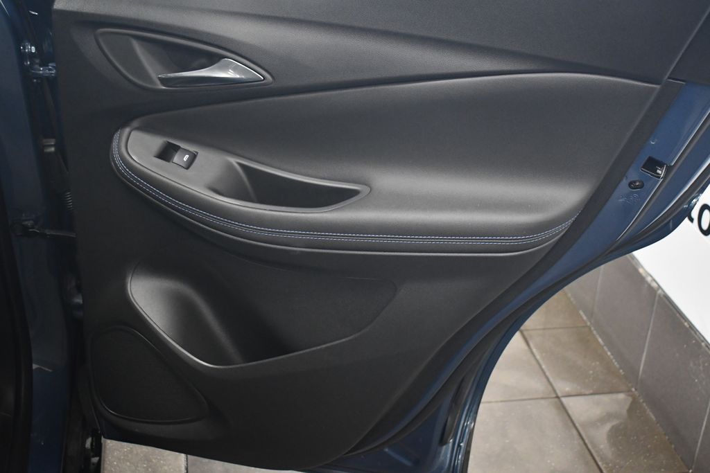Thumbnail: 2025 Buick Encore GX - 31