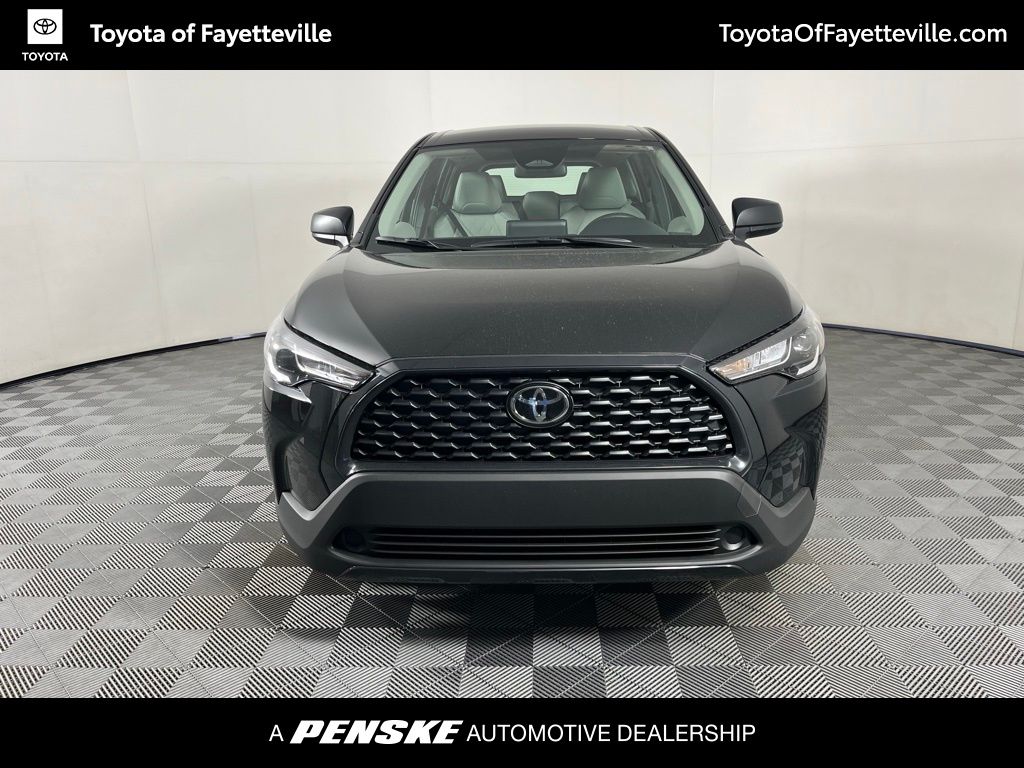 2025 Toyota Corolla Cross L 7