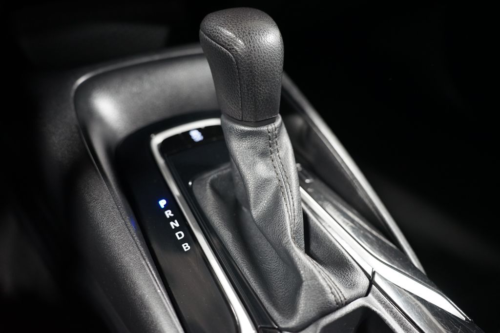 2021 Toyota Corolla LE 20