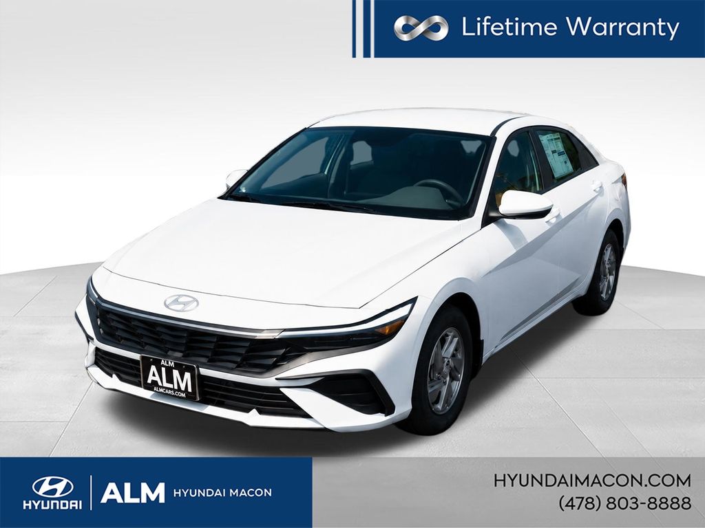 2026 Hyundai ELANTRA SE