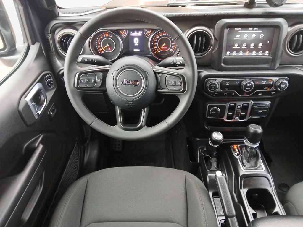 Used Car 2023 Jeep Gladiator  Sport For Sale Under $30,000 In Austin, Texas