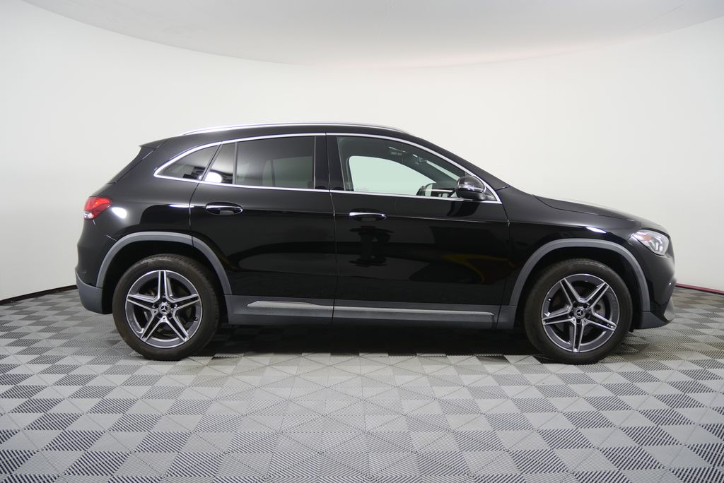 Thumbnail: 2023 Mercedes-Benz GLA - 2