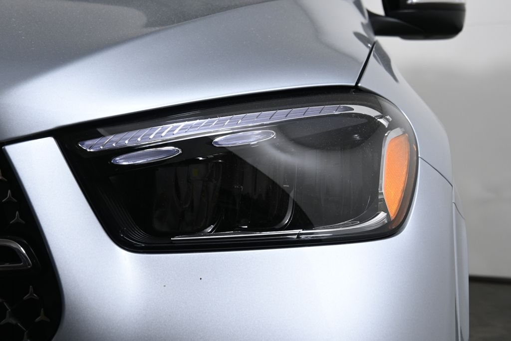 Thumbnail: 2026 Mercedes-Benz GLE - 10