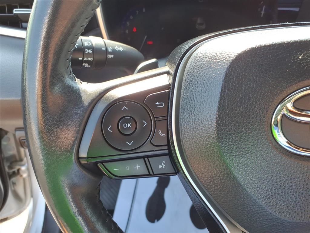 2021 Toyota Corolla XSE photo 16