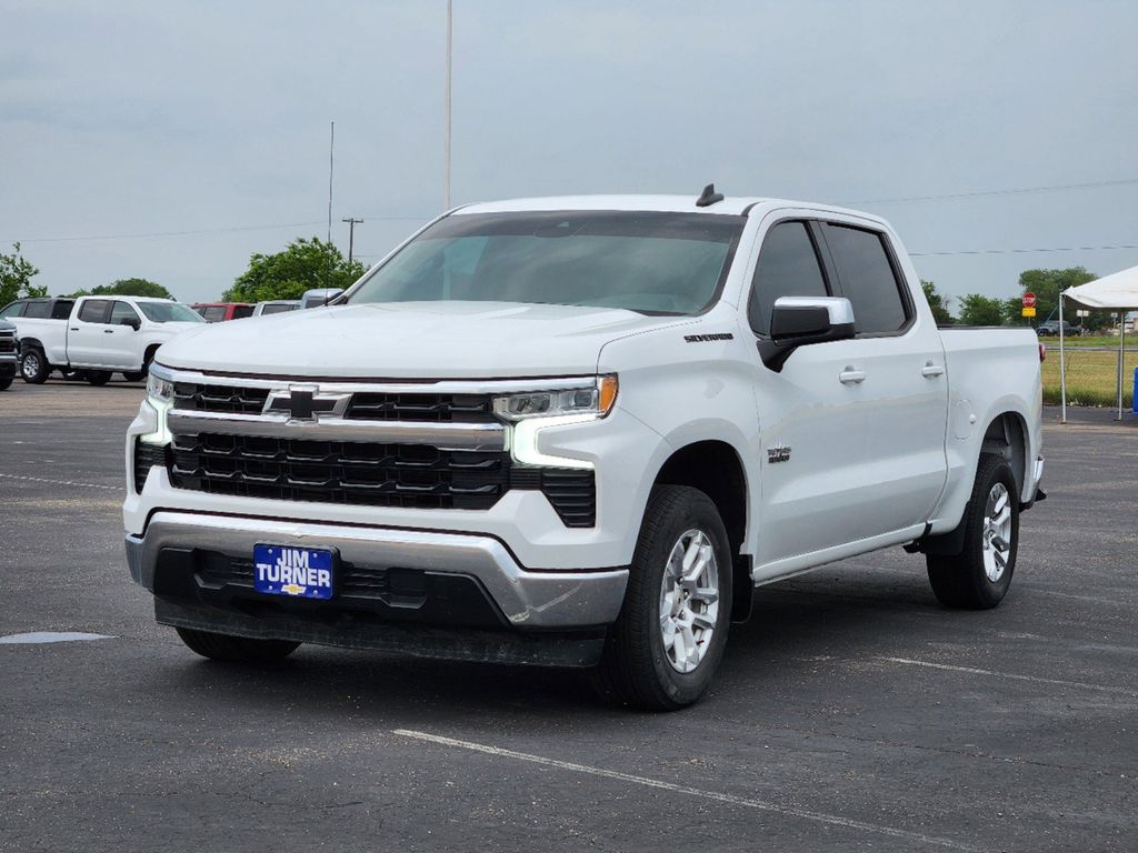 2022 Chevrolet Silverado 1500 LT 3